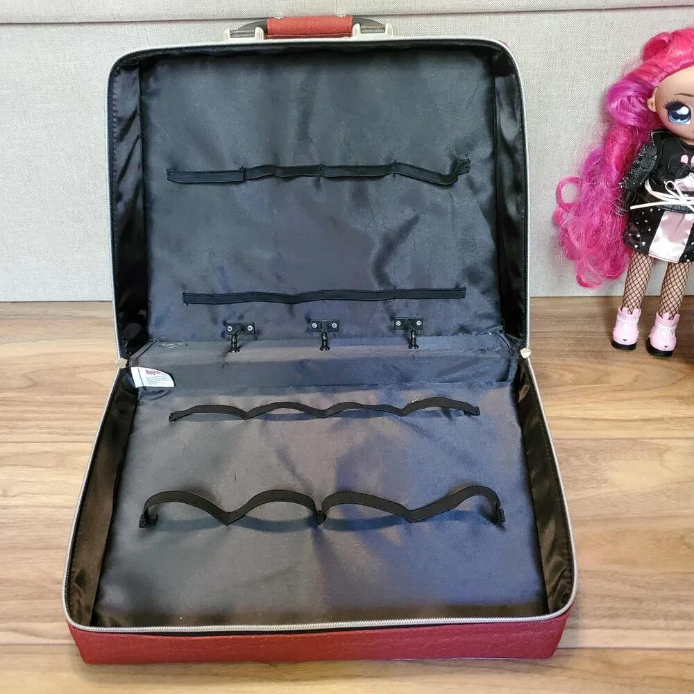 Bratz Rock Angelz Carrying Case, Ultimate Black Bunny Doll, and Purple Chair